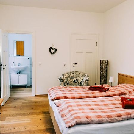 Schloms Hof Apartment Waffensen Bagian luar foto