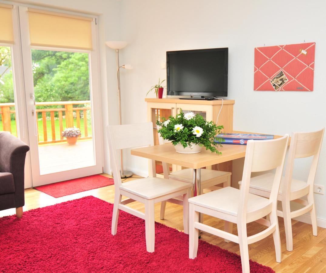 Schloms Hof Apartment Waffensen Bagian luar foto