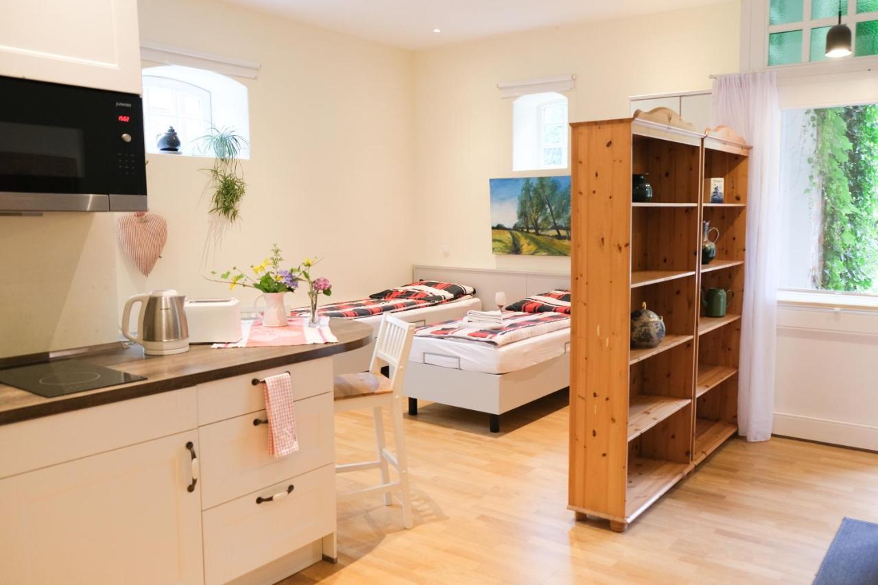 Schloms Hof Apartment Waffensen Bagian luar foto
